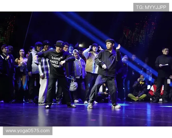 重庆街舞队在全国街舞大赛中的速度表现引发热议与赞赏