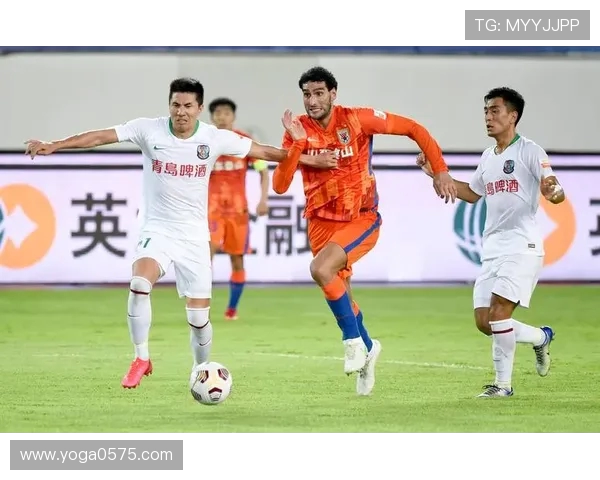 探索上海羽毛球队边路渗透战术的深层解析与实践应用